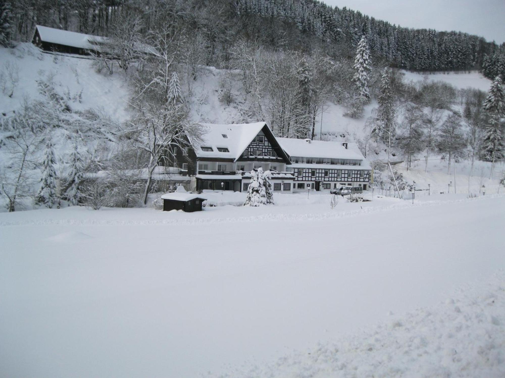 Tommes Gästehaus Zur Mühle Schmallenberg Exterior foto